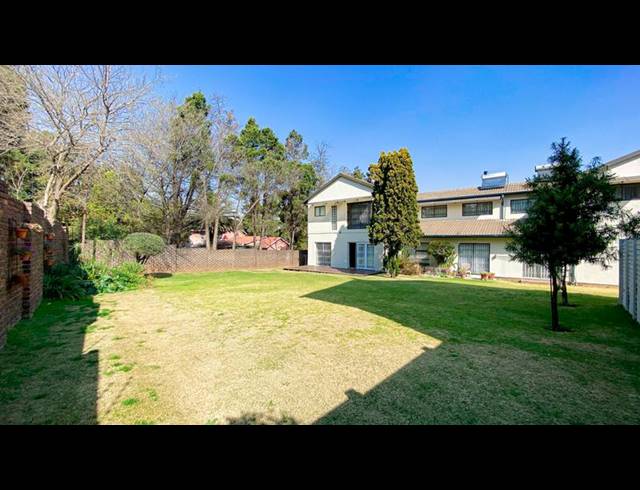 6 BEDROOM HOUSE FOR SALE IN MARAIS STEYN PARK